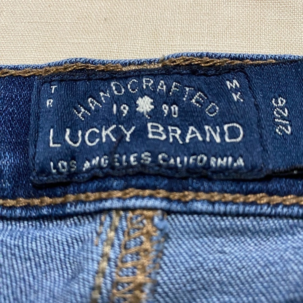 Lucky Brand Charlie Skinny Blue Jeans in Size 2/26.  Medium Wash. - Picture 6 of 13
